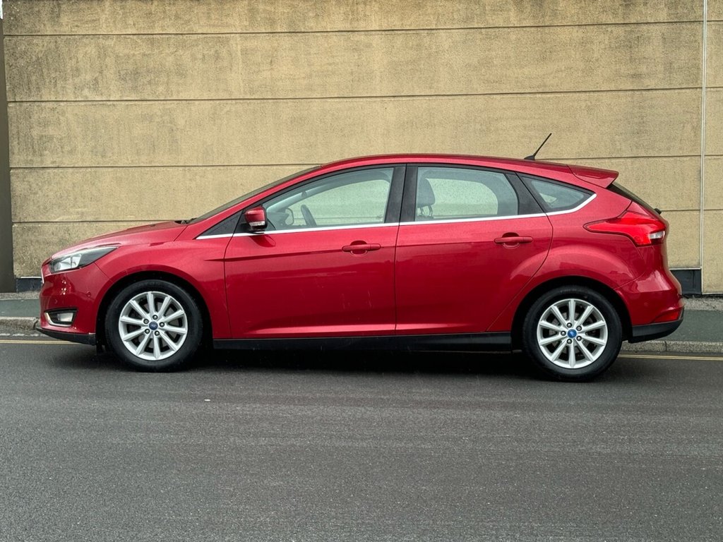 Used Ford Focus 2015 for sale - 77571599: Photo 4