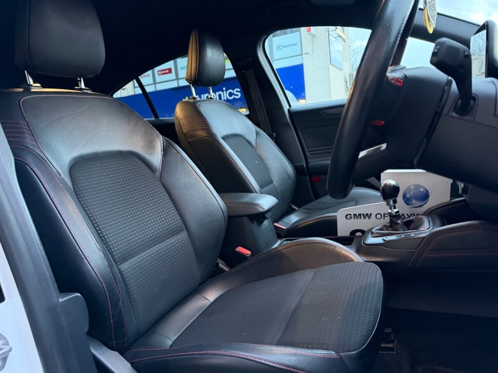 Used Ford Focus 2018 for sale - 76868211: Photo 2