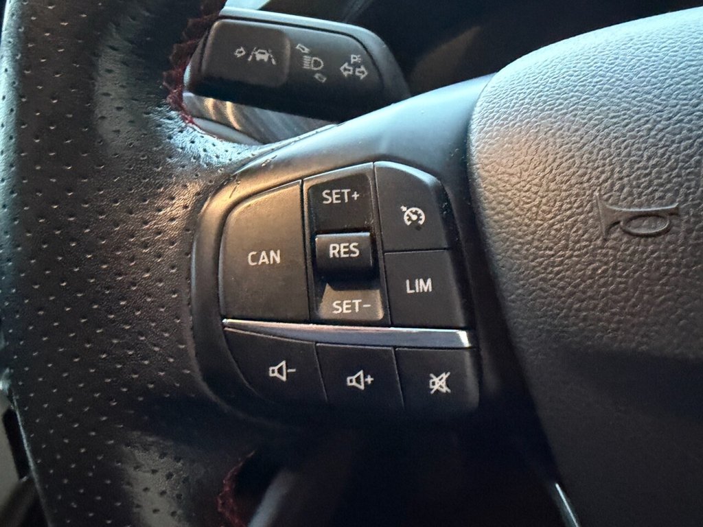 Used Ford Focus 2018 for sale - 76868211: Photo 9