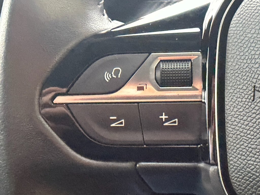 Used Peugeot 2008 2022 for sale - 77153382: Photo 24