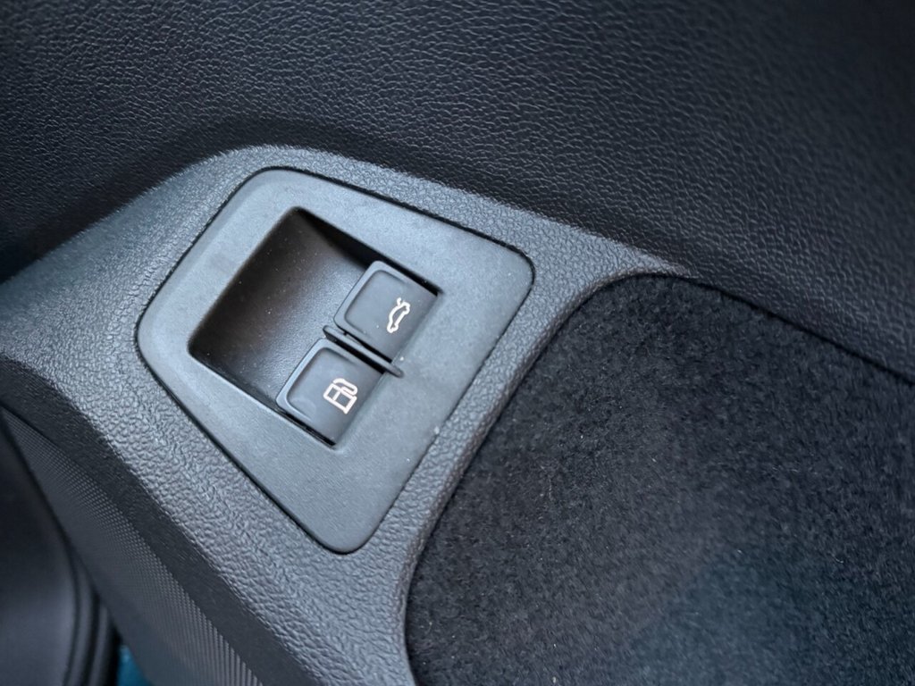 Used Volkswagen Tiguan 2021 for sale - 77293285: Photo 32