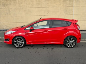 Used Ford Fiesta 2016 for sale - 76570084: Photo