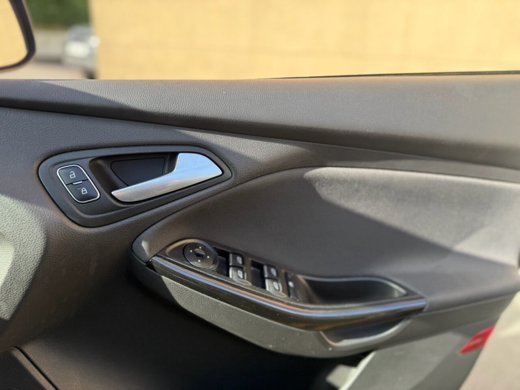 Used Ford Focus 2015 for sale - 77765538: Photo 13