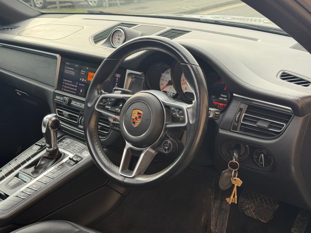 Used Porsche Macan 2020 for sale - 77547563: Photo 5