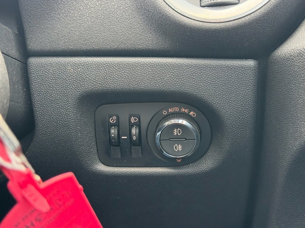 Used Vauxhall Corsa 2013 for sale - 77905579: Photo 12