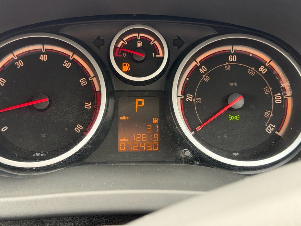 Used Vauxhall Corsa 2013 for sale - 77905579: Photo 9