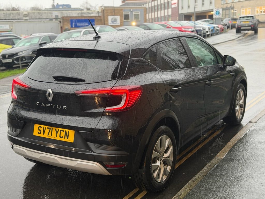 Used Renault Captur 2021 for sale - 76986310: Photo 3