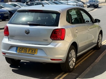 Used Volkswagen Polo 2015 for sale - 78458707: Photo