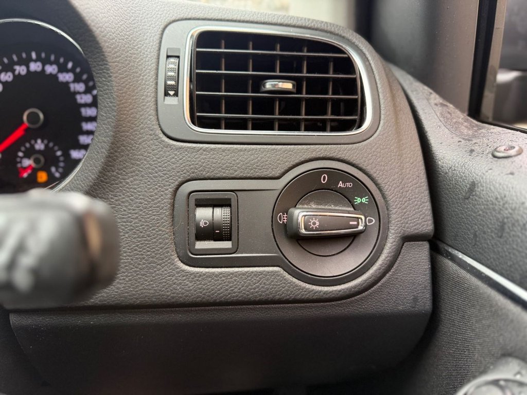 Used Volkswagen Polo 2015 for sale - 77785987: Photo 20