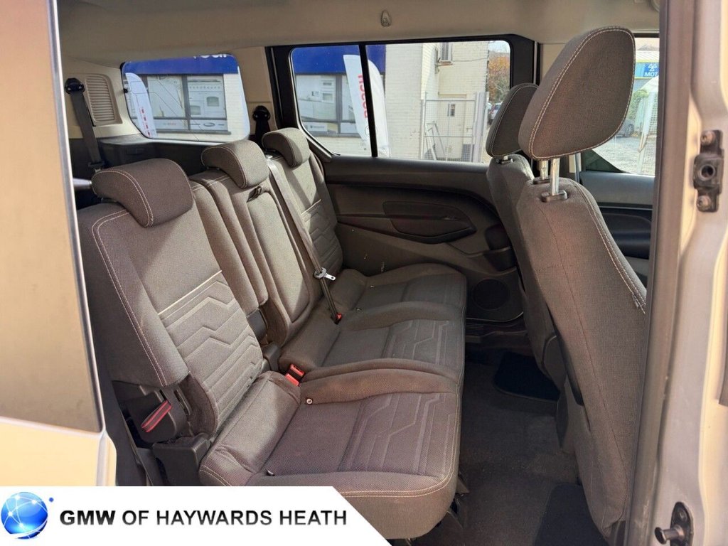 Used Ford Grand Tourneo Connect 2015 for sale - 76570247: Photo 11