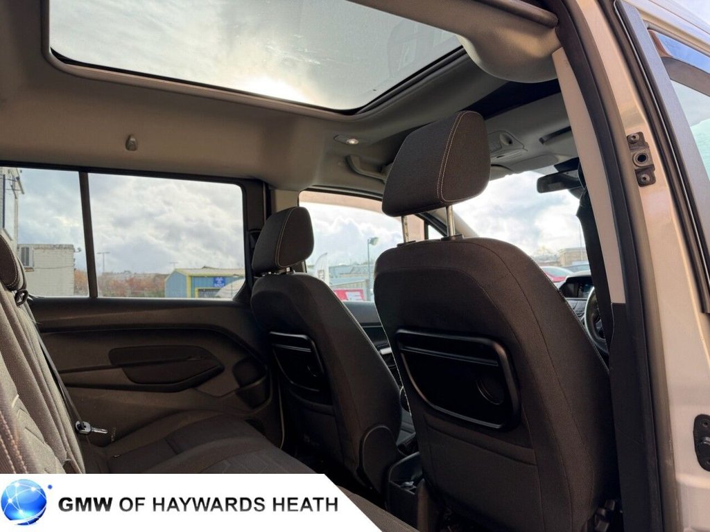 Used Ford Grand Tourneo Connect 2015 for sale - 76570247: Photo 12