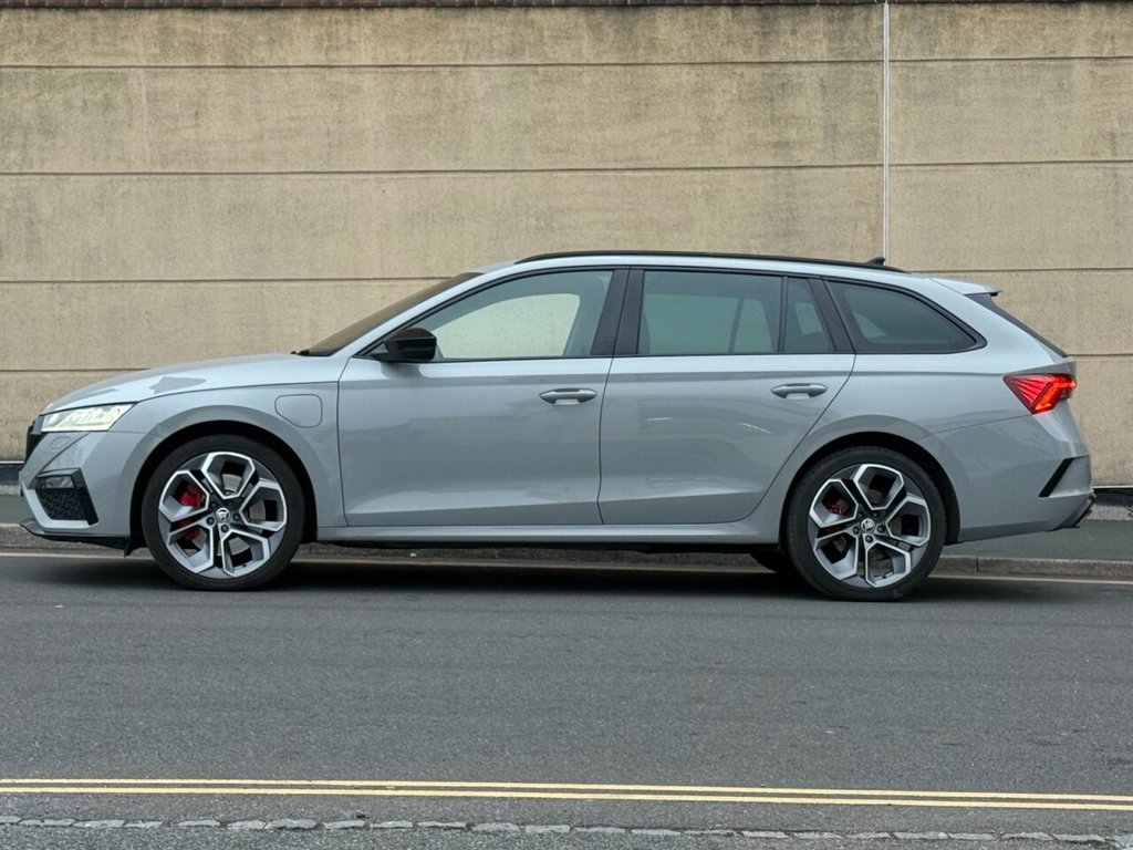 Used Skoda Octavia 2021 for sale - 77855540: Photo 3