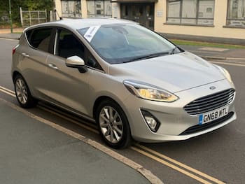 Used Ford Fiesta 2018 for sale - 79768792: Photo