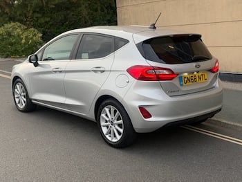 Used Ford Fiesta 2018 for sale - 79768792: Photo