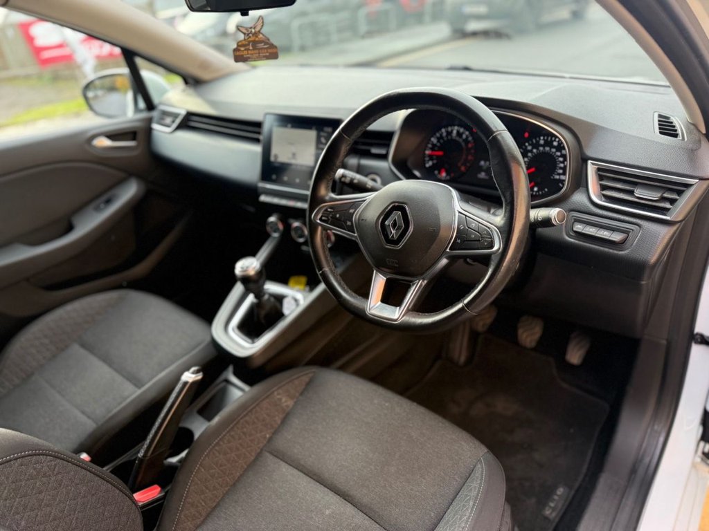 Used Renault Clio 2019 for sale - 76740644: Photo 12