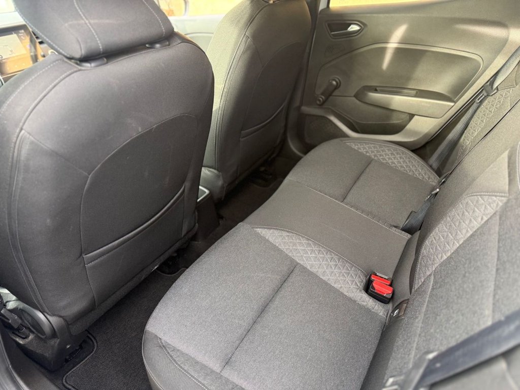 Used Renault Clio 2019 for sale - 76740644: Photo 14