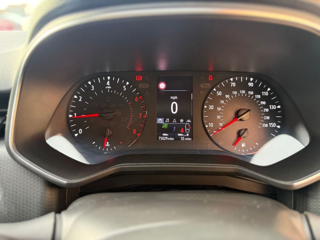 Used Renault Clio 2019 for sale - 76740644: Photo 15