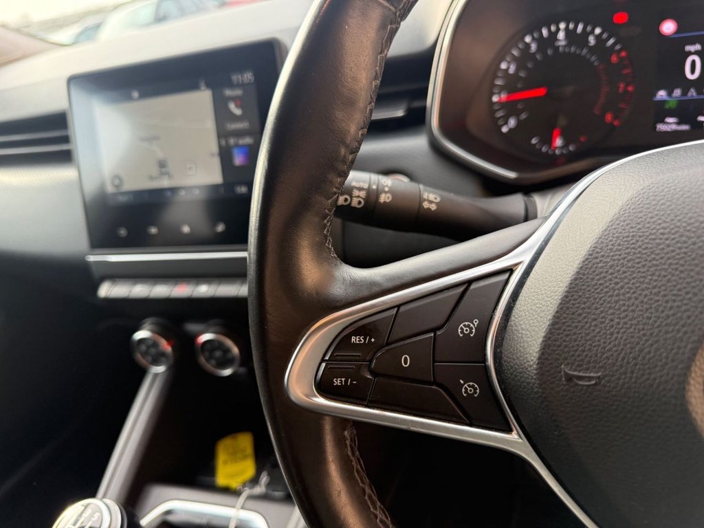 Used Renault Clio 2019 for sale - 76740644: Photo 18