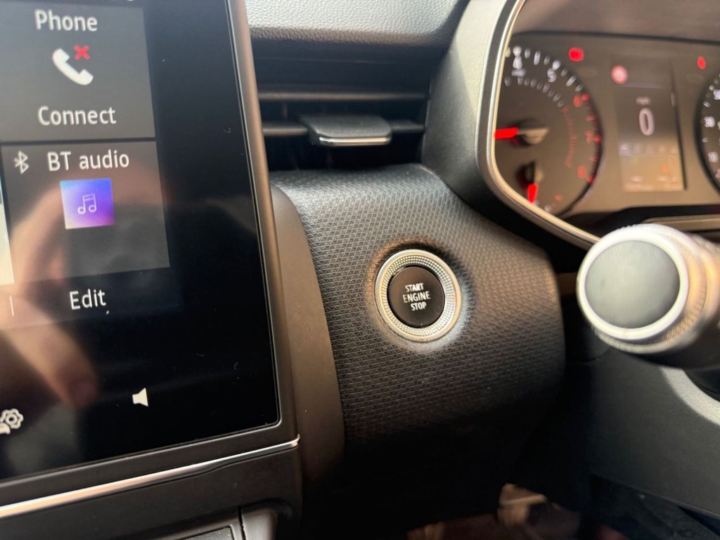 Used Renault Clio 2019 for sale - 76740644: Photo 22