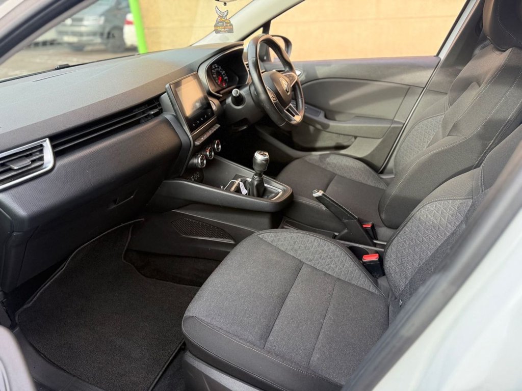 Used Renault Clio 2019 for sale - 76740644: Photo 9