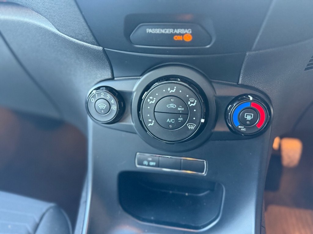 Used Ford Fiesta 2015 for sale - 78059563: Photo 21