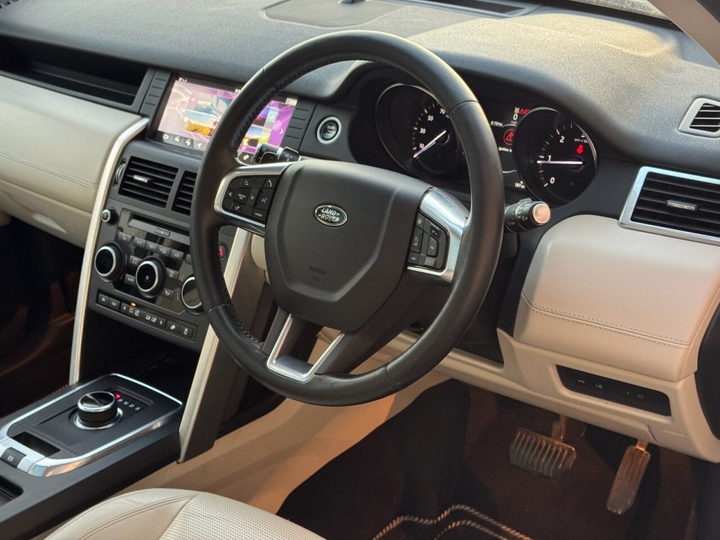 Used Land Rover Discovery Sport 2017 for sale - 76535647: Photo 18