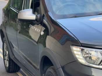 Used Dacia Sandero Stepway 2019 for sale - 74947183: Photo
