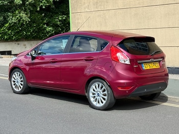 Used Ford Fiesta 2014 for sale - 79089747: Photo