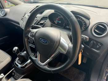 Used Ford Fiesta 2015 for sale - 74898126: Photo