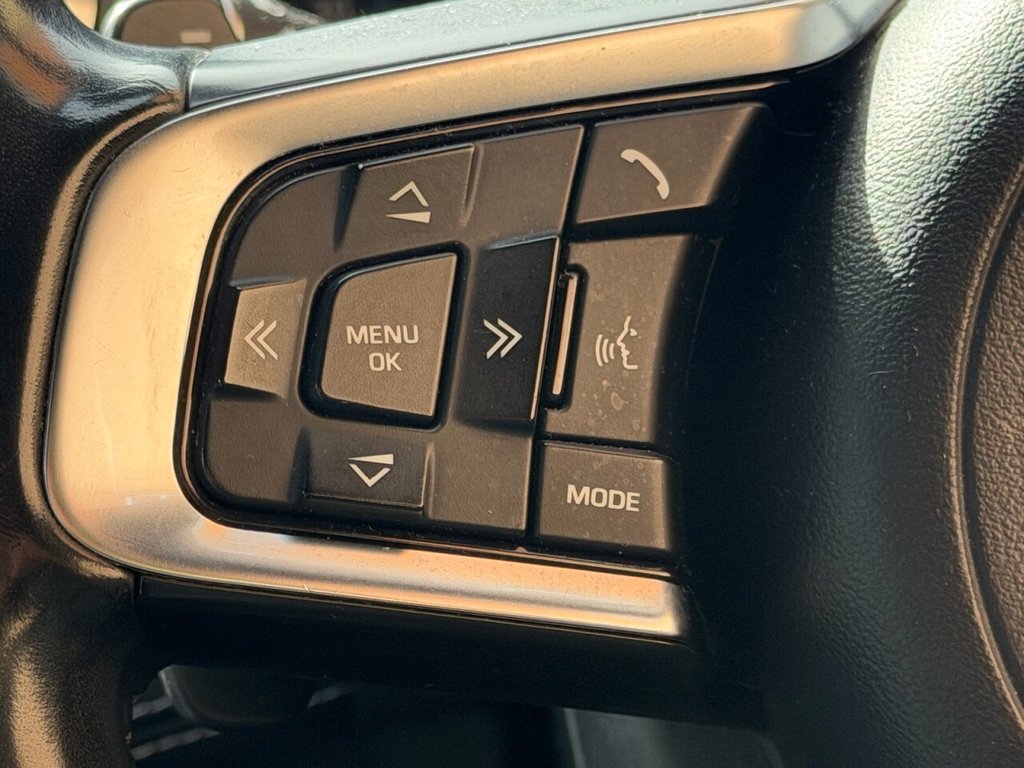 Used Jaguar XE 2017 for sale - 78200593: Photo 11