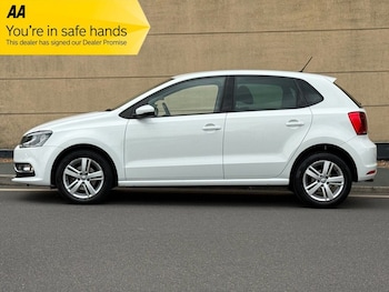 Used Volkswagen Polo 2016 for sale - 76304272: Photo 4