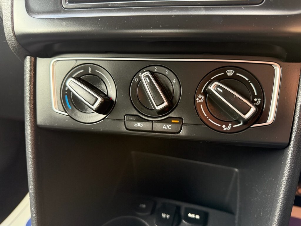 Used Volkswagen Polo 2014 for sale - 76345849: Photo 37