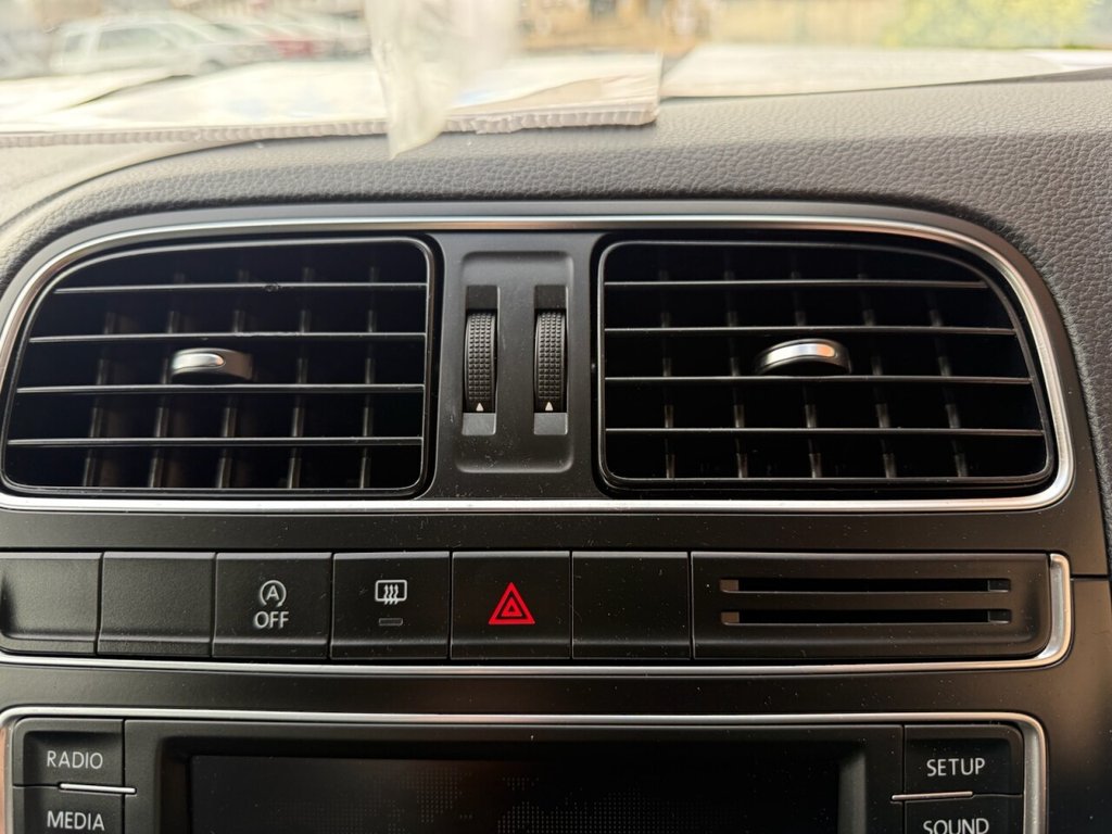 Used Volkswagen Polo 2014 for sale - 76345849: Photo 40