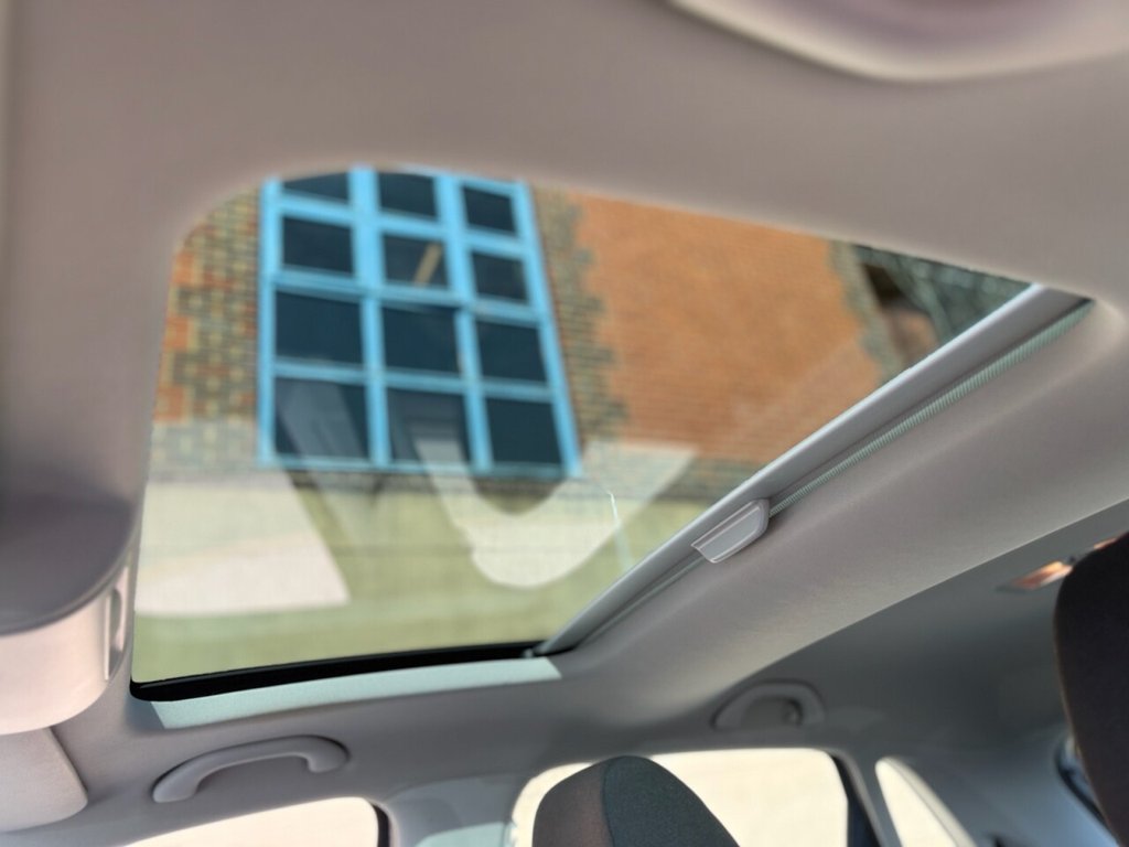 Used Volkswagen Polo 2015 for sale - 77765557: Photo 11