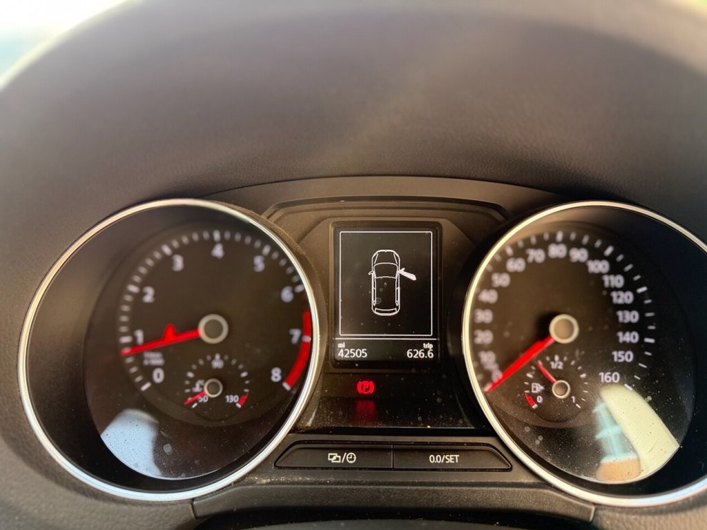 Used Volkswagen Polo 2015 for sale - 77765557: Photo 18