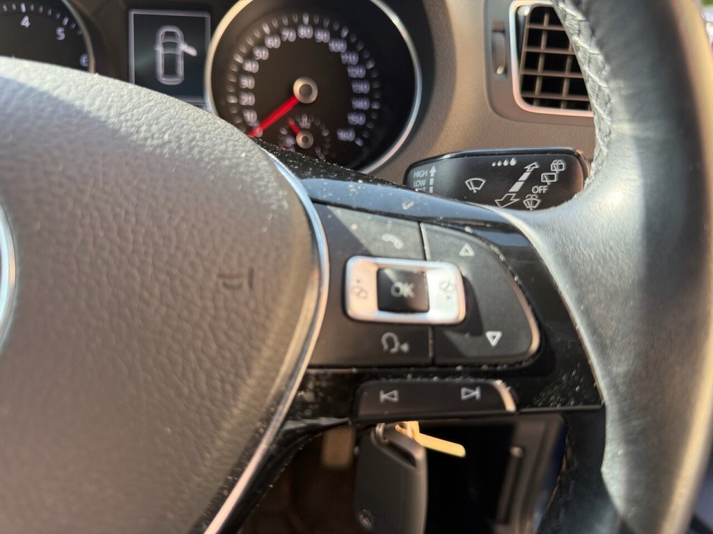 Used Volkswagen Polo 2015 for sale - 77765557: Photo 25