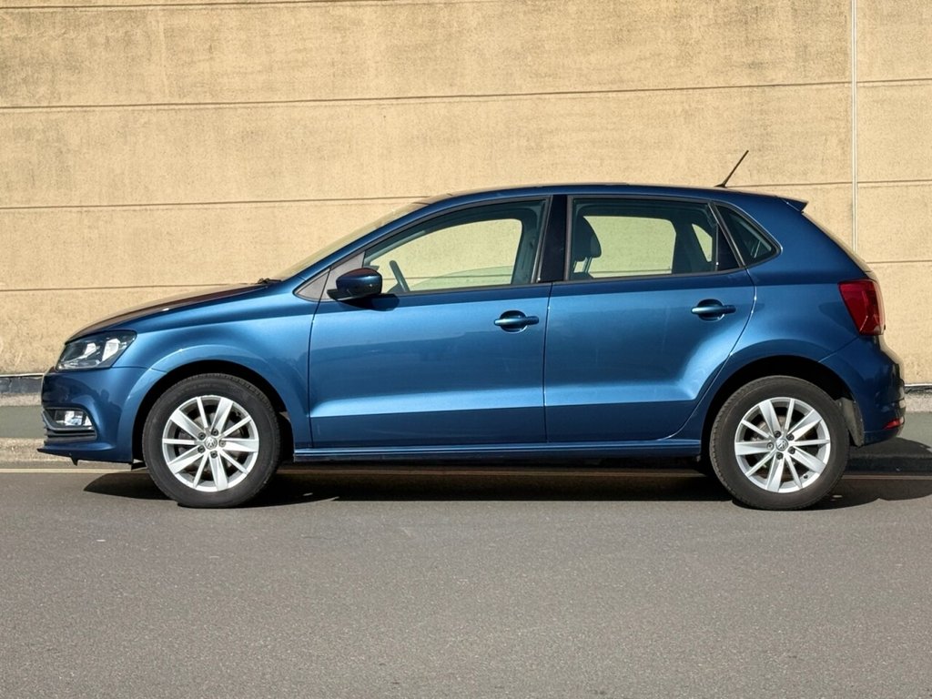 Used Volkswagen Polo 2015 for sale - 77765557: Photo 3
