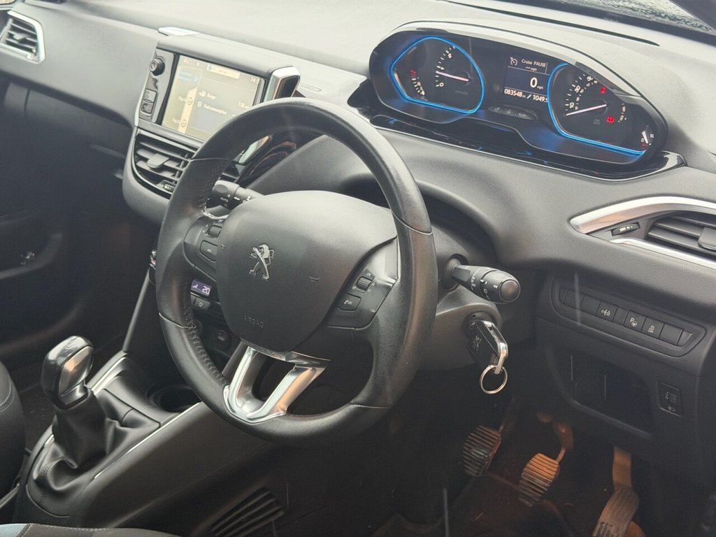 Used Peugeot 208 2013 for sale - 77421870: Photo 2