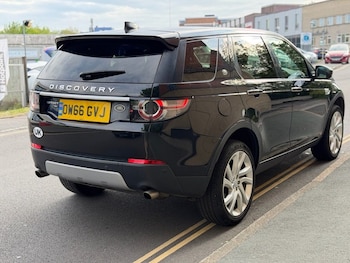 Used Land Rover Discovery Sport 2017 for sale - 78413740: Photo