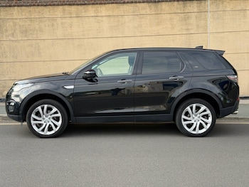 Used Land Rover Discovery Sport 2017 for sale - 78413740: Photo