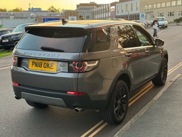 Used Land Rover Discovery Sport 2018 for sale - 76229086: Photo 10