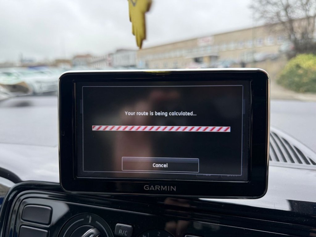 Used Volkswagen up! 2016 for sale - 77680725: Photo 25