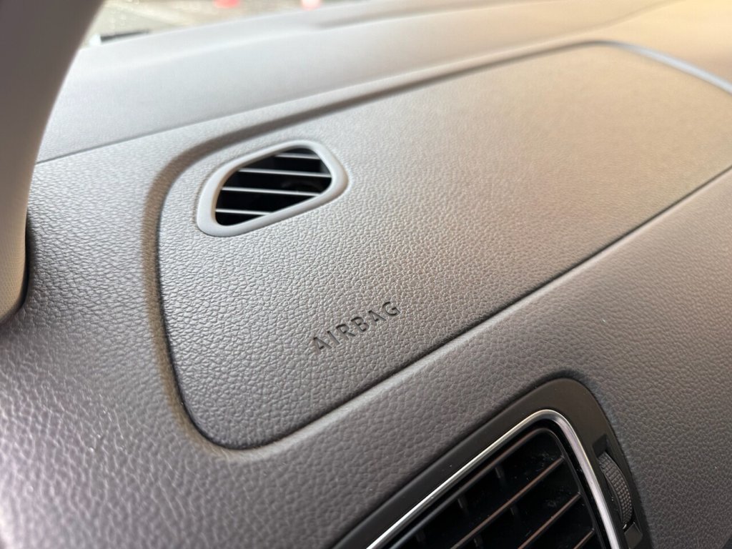 Used Volkswagen Polo 2015 for sale - 76841437: Photo 16