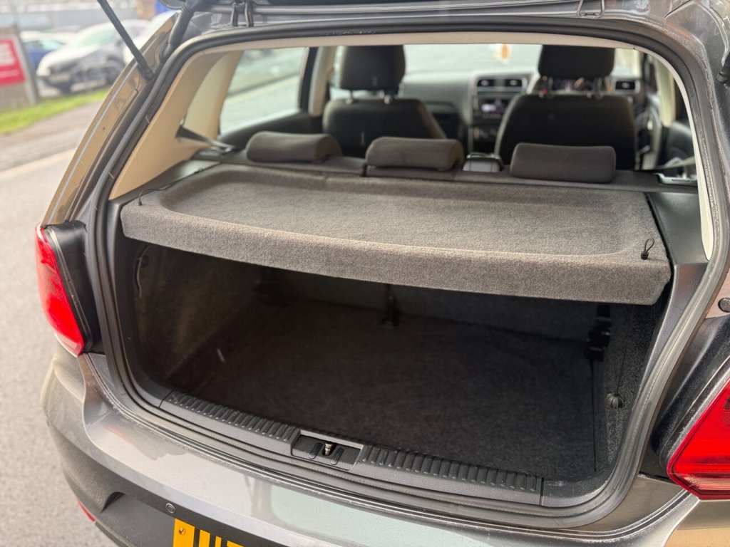 Used Volkswagen Polo 2015 for sale - 76841437: Photo 24