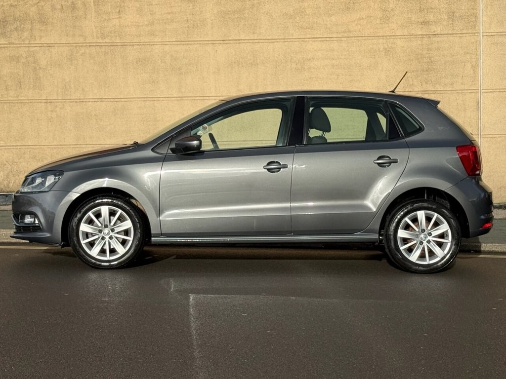Used Volkswagen Polo 2015 for sale - 76841437: Photo 3