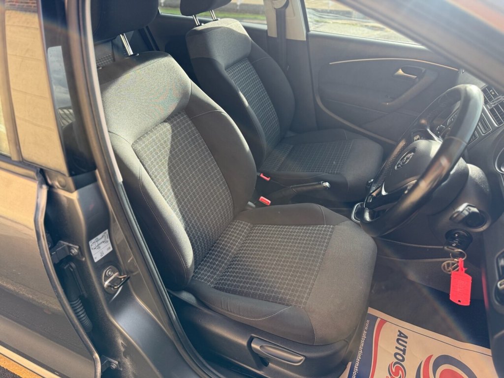 Used Volkswagen Polo 2015 for sale - 76841437: Photo 31