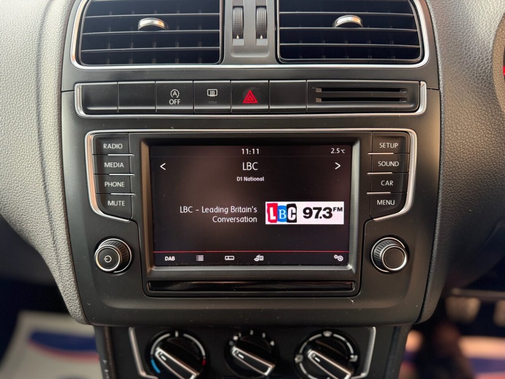 Used Volkswagen Polo 2015 for sale - 76841437: Photo 32