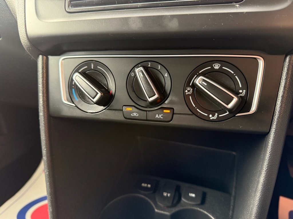 Used Volkswagen Polo 2015 for sale - 76841437: Photo 38