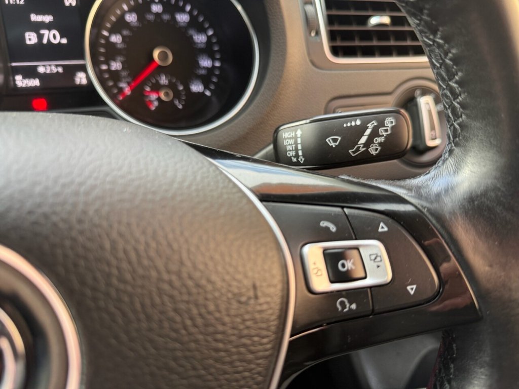 Used Volkswagen Polo 2015 for sale - 76841437: Photo 41