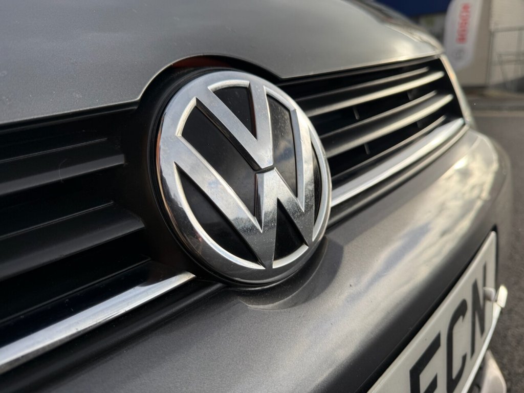 Used Volkswagen Polo 2015 for sale - 76841437: Photo 9